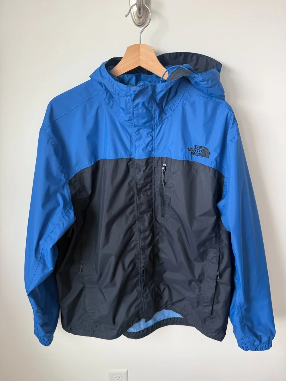 The North Face Resolve 2 Mens Blue and Black Hooded Jacket